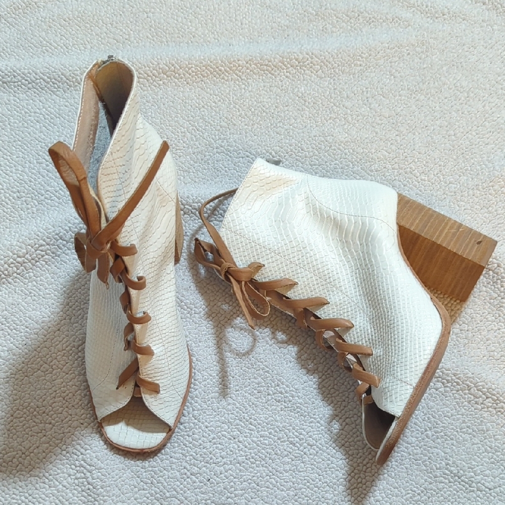 Chinese Laundry White & Tan Lace-Up Peep-Toe Block Heel Booties